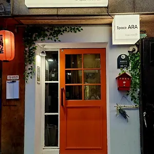  Hostal Space Ara